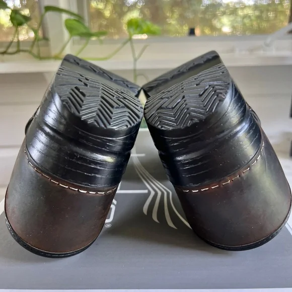 Brown Dansko Professional Clogs - Picture 4 of 10